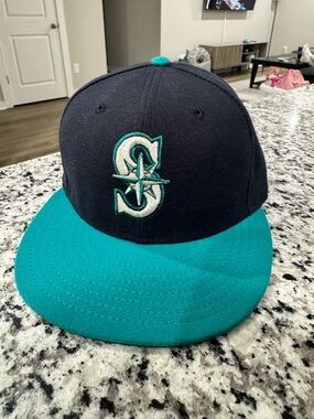 Seattle Mariners Two-Tone Fitted Baseball Cap - Navy & Teal